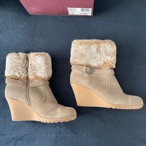 Ankle boots / booties. Gently used, Bass brand, size 7.5